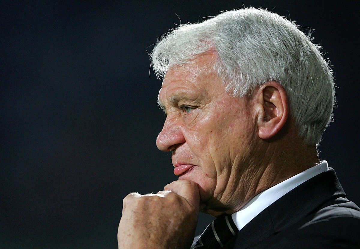 bet365's tweet photo. The last time Newcastle United sat on 38 points after 19 games...

This man was in charge. 

#NUFC https://t.co/RDBcJfsKOC