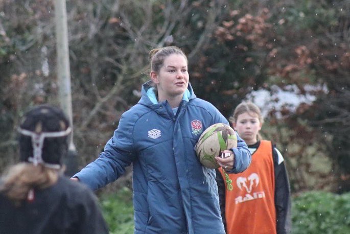 TeignmouthRugby's tweet image. It's been a great day for #girlsrugby.
We had the pleasure of @leanneriley189 joining us to coach some of our junior players.
It was good to see so many girls getting the opportunity to learn from Leanne's experience &amp;amp; be inspired. Thanks to everyone who made it happen.
⬛️⬜️🟥