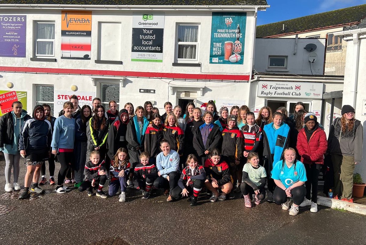 TeignmouthRugby's tweet image. It's been a great day for #girlsrugby.
We had the pleasure of @leanneriley189 joining us to coach some of our junior players.
It was good to see so many girls getting the opportunity to learn from Leanne's experience &amp;amp; be inspired. Thanks to everyone who made it happen.
⬛️⬜️🟥