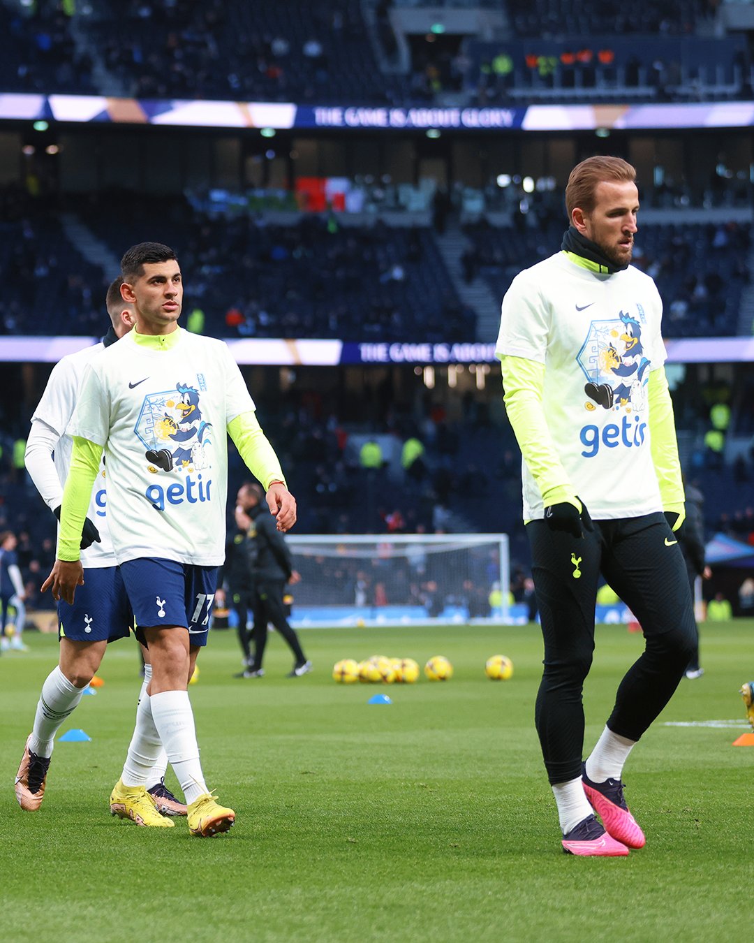 Tottenham hotspur warm up deals shirt