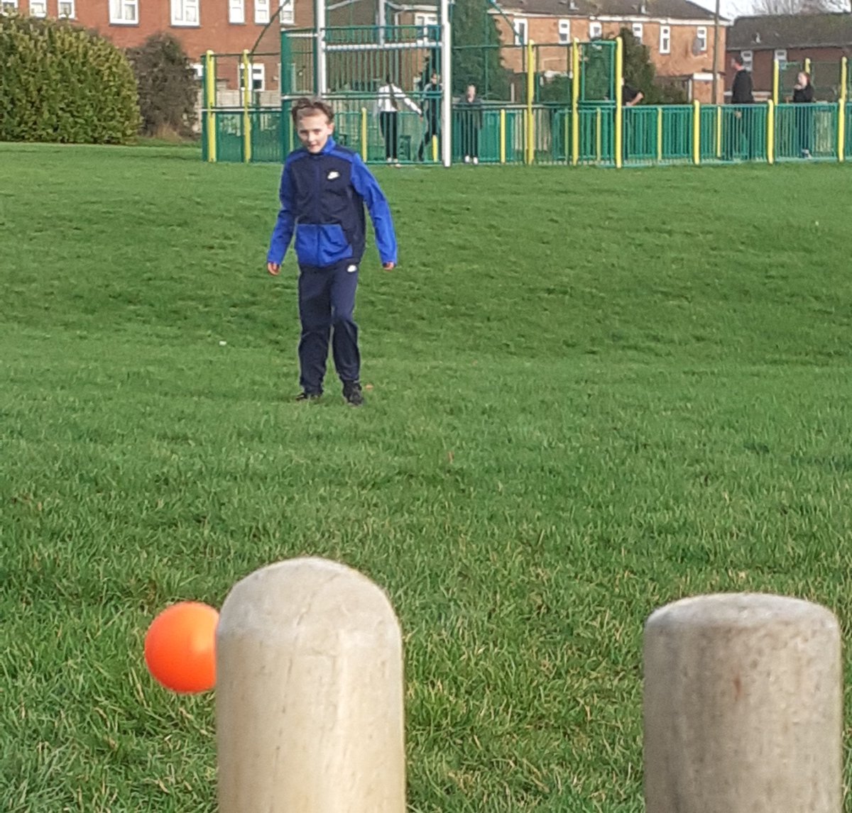 carlphillip83's tweet image. With club winter training back under way and the local field not so damp anymore.... #backtotraining #traininghour #practicemakesperfect #mrsporty