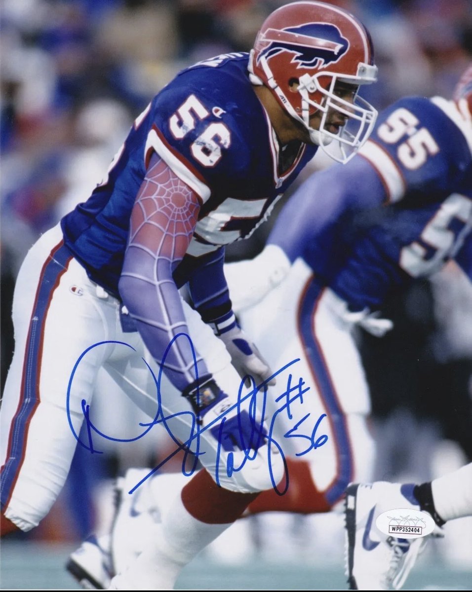🚨 GIVEAWAY TIME 🚨 

I’m giving away this autographed Darryl Talley 8x10 photo to one Bills fan!

All you have to do is:

1. Follow this account
2. Retweet this tweet
3. Like this tweet

Winner announced next Saturday!

#BillsMafia