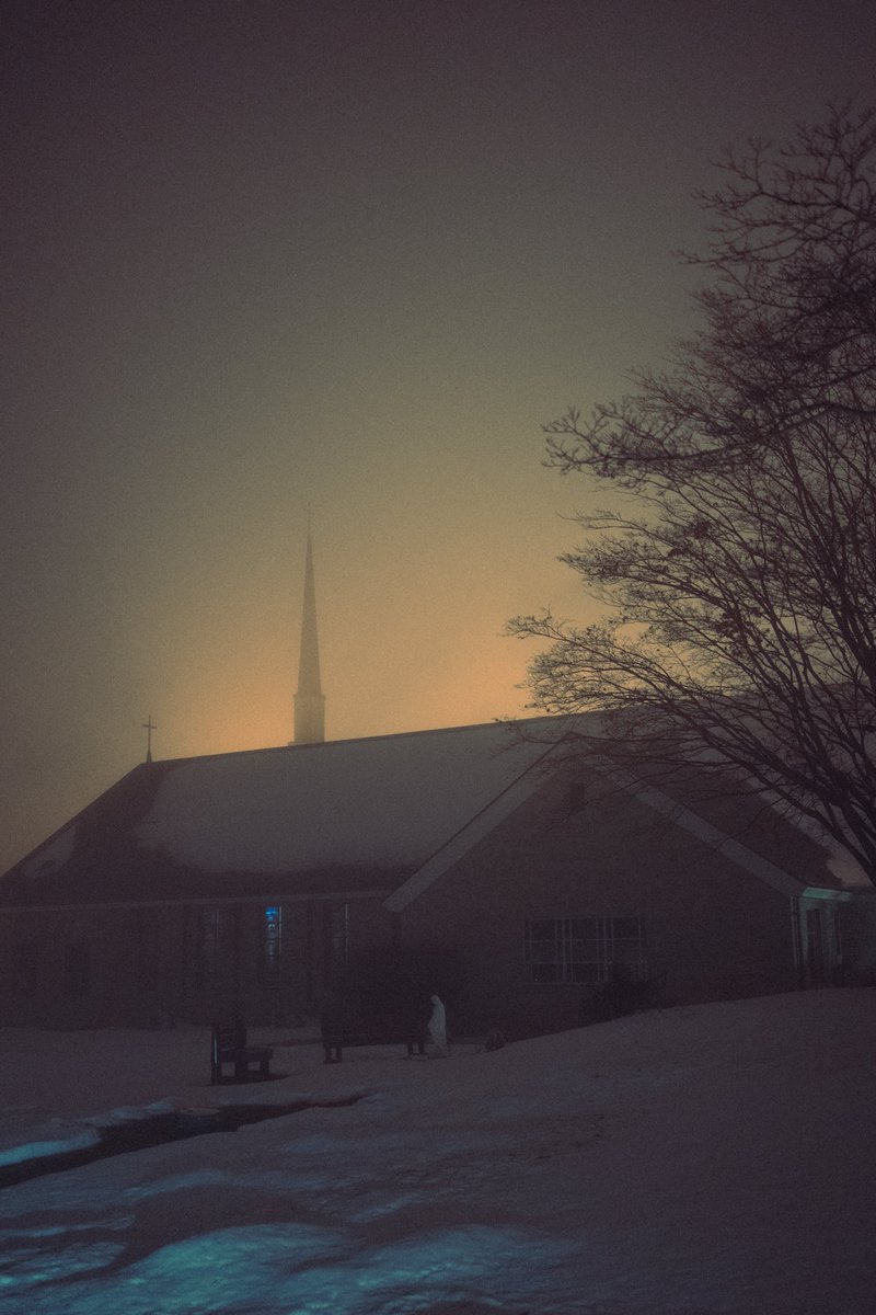 bryanpjackson's tweet photo. Photos from a foggy night https://t.co/MRpPUrea99