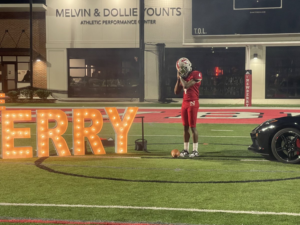 Jaiden “J4” Morrison (@jai4x_) on Twitter photo After an awesome official visit to NewBerry College I will be comitting there to play football!!! Humbly blessed to be able to see a great campus and community of Newberry. Thanks to Coach Varn for inviting and giving me an offer!❤️🖤<a href="/Newberry_FB/">Newberry College Football</a> <a href="/CoachFBWaters/">Johnny Waters</a> After an awesome official visit to NewBerry College I will be comitting there to play football!!! Humbly blessed to be able to see a great campus and community of Newberry. Thanks to Coach Varn for inviting and giving me an offer!❤️🖤<a href="/Newberry_FB/">Newberry College Football</a> <a href="/CoachFBWaters/">Johnny Waters</a>
