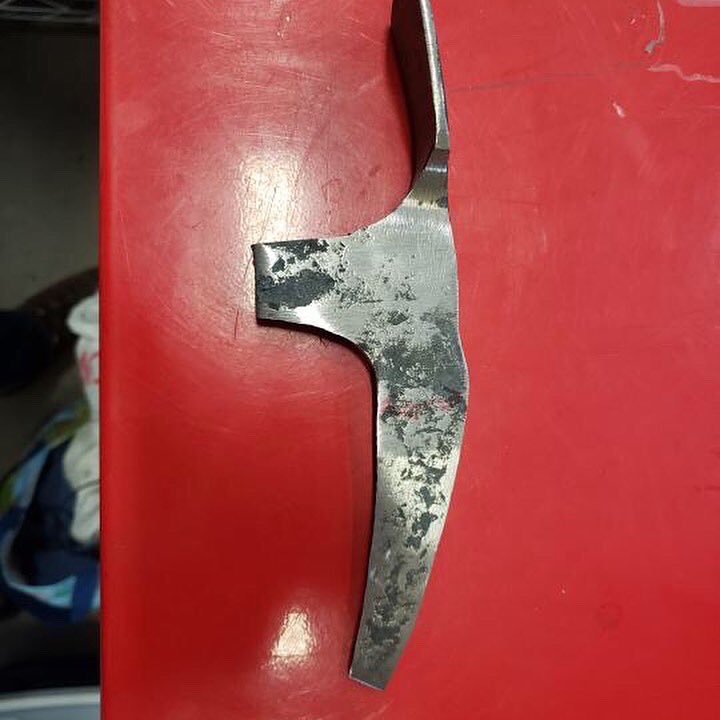 ABANAorg's tweet photo. Mason Weems, a senior in the metallurgy program at Colorado School of Mines, gave a demo yesterday for the Rocky Mountain Smiths. Mason forged an ice axe using a hydraulic press and striker.
#forged #forgingdemo #iceaxe #hydraulicpress #forgingpress #blacksmiths #blacksmithdemo https://t.co/7jnGGQJG9T