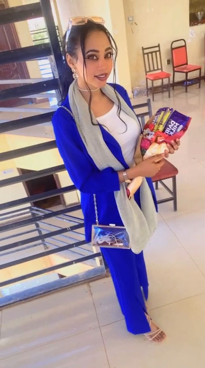 Rghdsaif's tweet photo. الحمدلله حمداً كثيراً طيباً مباركاً فيه يوصى بمنحها درجة البكالريوس بمرتبة الشرف من كلية الهندسة الطبية الحيوية رسمياً باش مهندس رغد سيف الدين بشير❤️❤️❤️ https://t.co/U2co80M8ZK