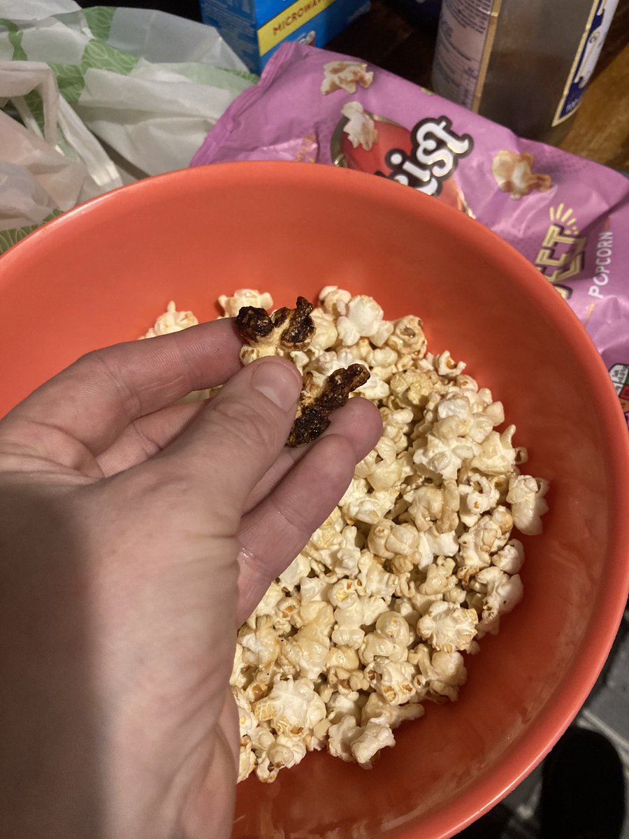 alisonclare's tweet photo. @ButterkistUK burnt popcorn out the bag? https://t.co/GSYSGJwwUi
