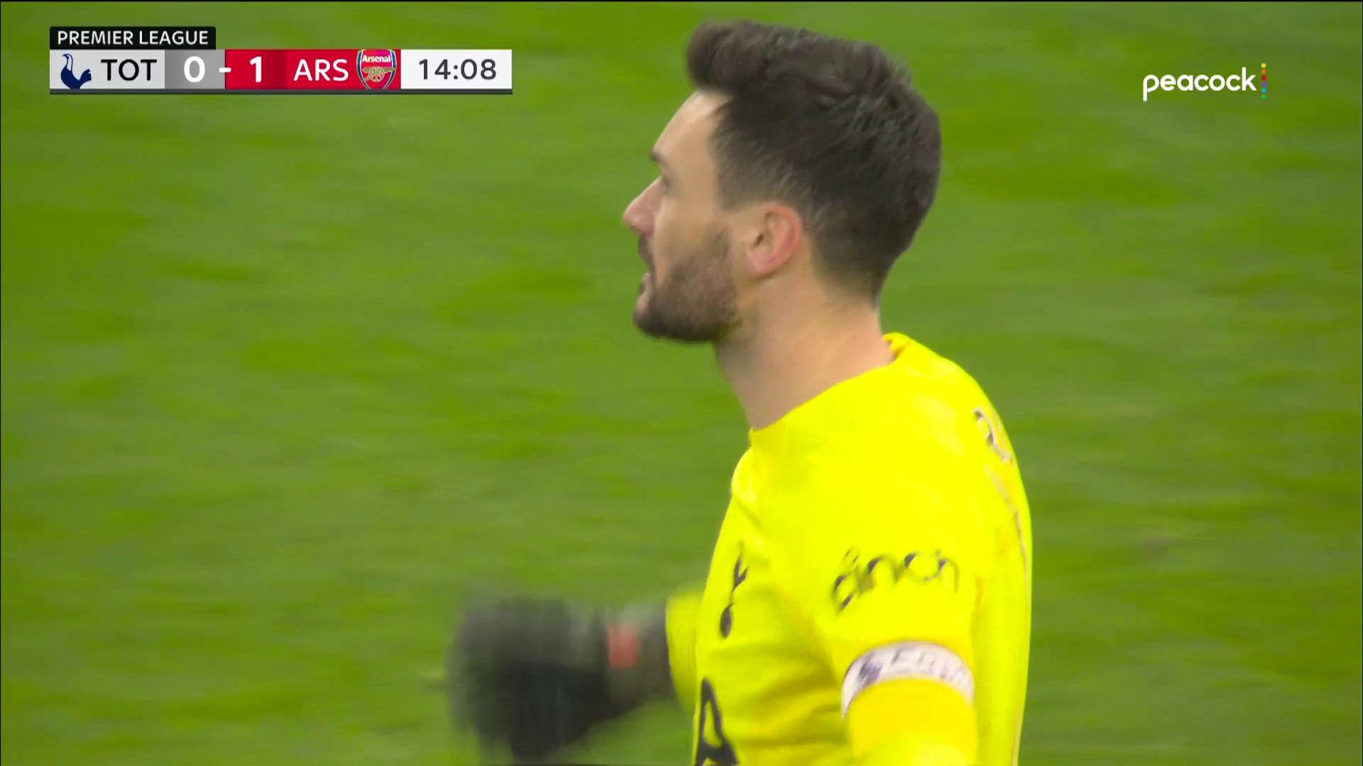 Hugo Lloris. 🤦‍♂️

🎥: @NBCSportsSoccer