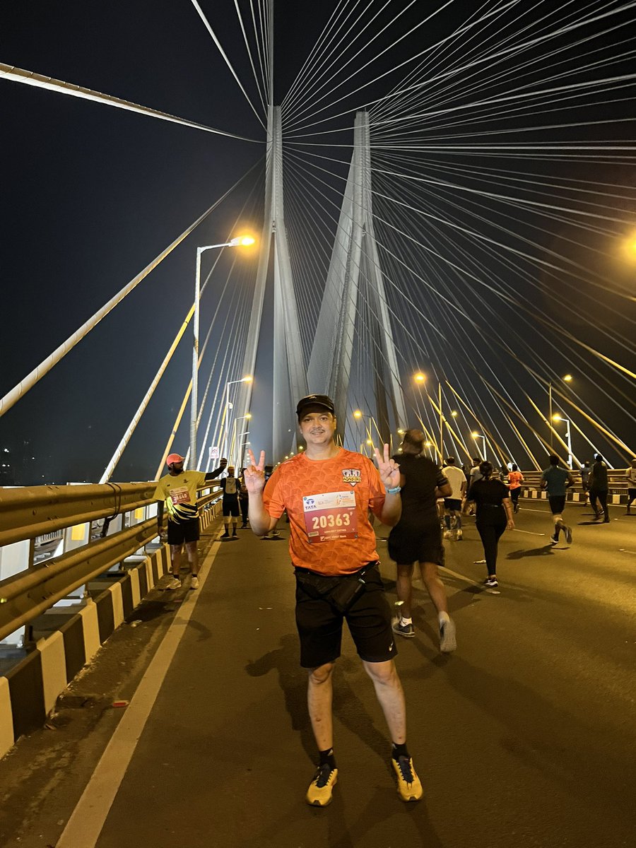 AbhiDeaf's tweet photo. Completed my first 21.94k run at @TataMumMarathon Happy Running
#TataMumbaiMarathon2023 #abhijeetchitnisdeaf #deafmarathon #deafindia https://t.co/C4m92xU8L8