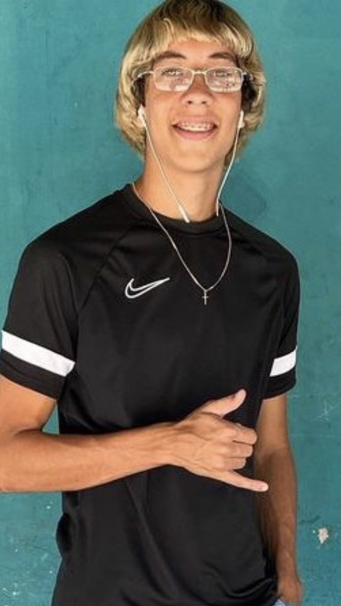 O pai cria/ o filho copia kkkkkk só quem é da rlk de 2020 vai tá ligado quem é o verdadeiro rei da jogada