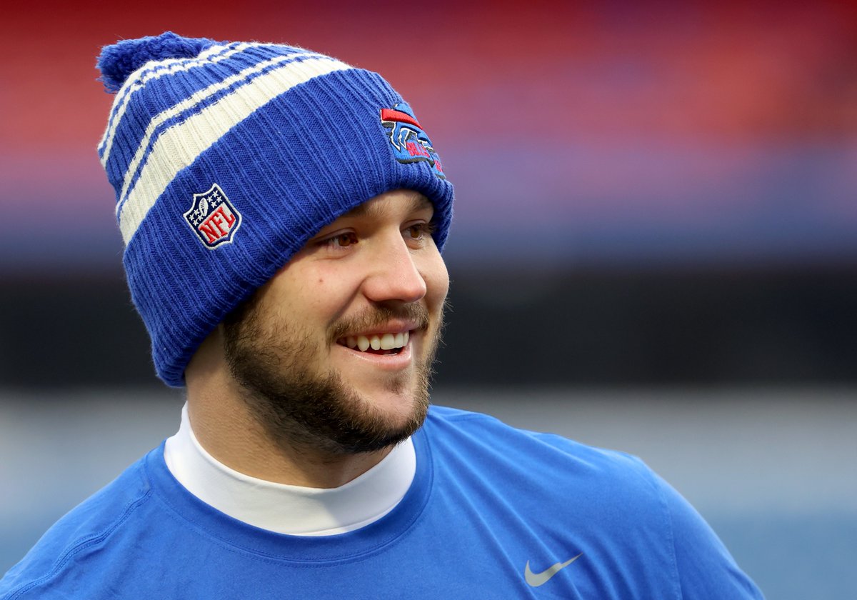 Josh Allen's last three postseason games:

308 pass yds, 5 pass TD
329 pass yds, 4 pass TD
352 pass yds, 3 pass TD