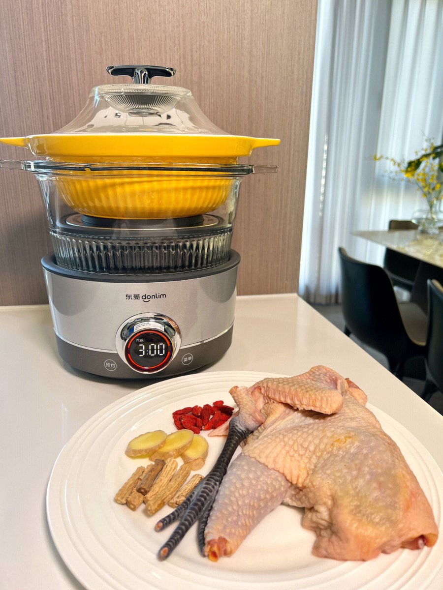 ProfSang's tweet photo. 最終的結果就是自己動手豐衣足食，有要過來蹭暖胃湯的嗎？ https://t.co/hoDn1sRWxk
