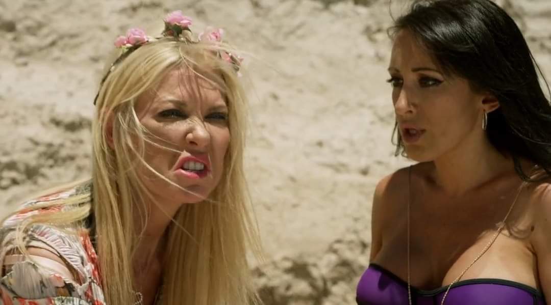 DevannyPinn's tweet photo. Loved filming with icon @TaraReid! She's great energy on and off camera, see us in #BusPartyToHell out now!
#HorrorMovies #HorrorCommunity #screamqueens #SundayFunday https://t.co/mXviV30FuE
