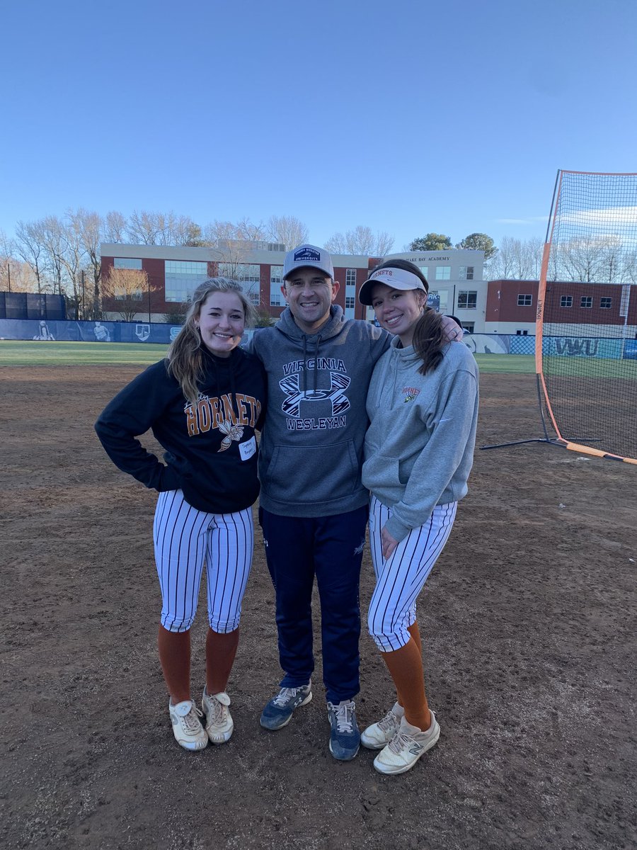 Another 💪🏻 day of camp for a few of our players! <a href="/cayleestevenss/">Caylee Stevens</a>, <a href="/syd_bryant_22/">sydney bryant</a>, and <a href="/HowertonLexi/">Lexi Howerton</a> all attended the Virginia Wesleyan Clinic today!  So proud of their hard work!

Thanks to <a href="/ElliottSaysWhat/">Brandon Elliott</a> and his staff for taking time with our girls! 
🐝 🥎