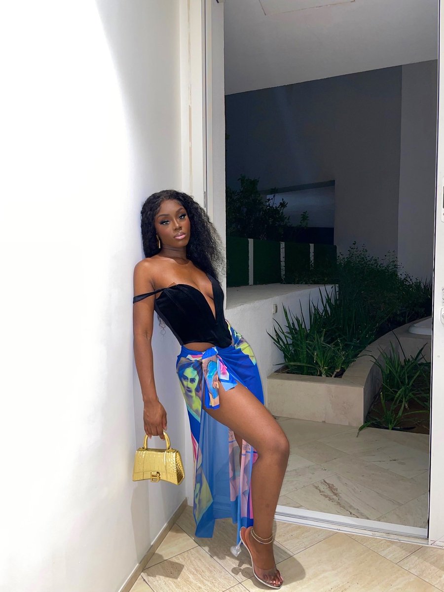 khadijamills's tweet photo. Sunday best ✨ https://t.co/xXTqxYGYQy
