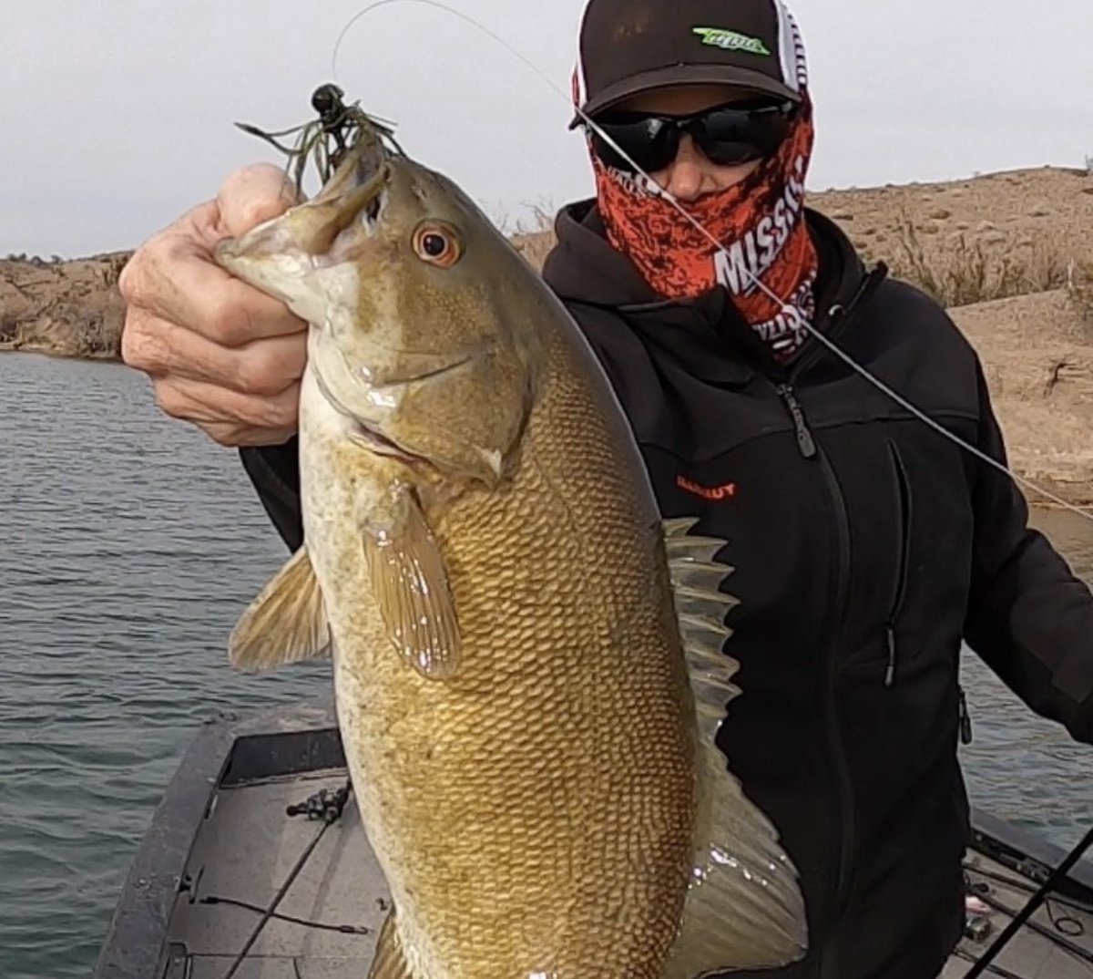 Bomb Squad Member, Gary Key, catching some slab smallies on Ike’s Micro Football Jig! 🏈👊 #missilejigs #jigfishing #bassfishing #smallmouthbass Ike’s Micro Football Jig: missilebaits.store/products/ikes-…