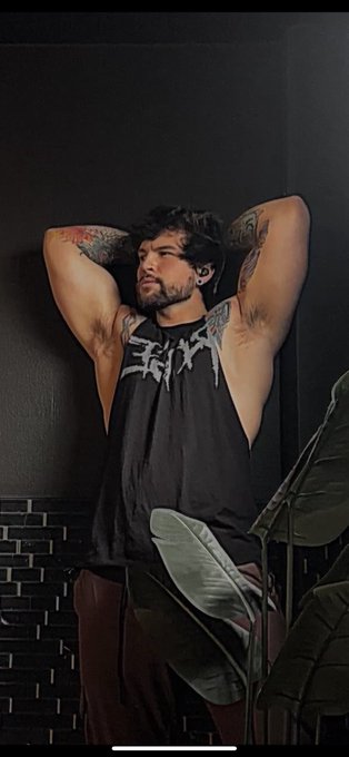 Dance for me https://t.co/uogjfDOsKe