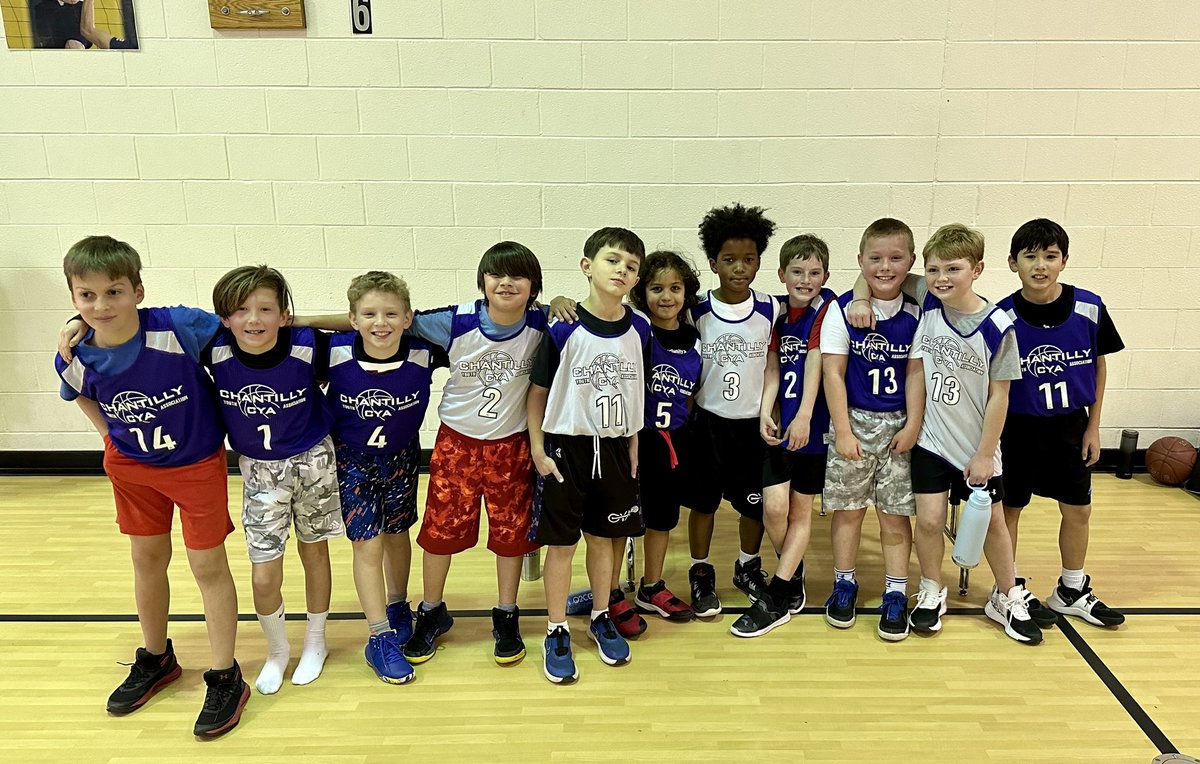 Oak Hill 4th graders representing at CYA basketball!