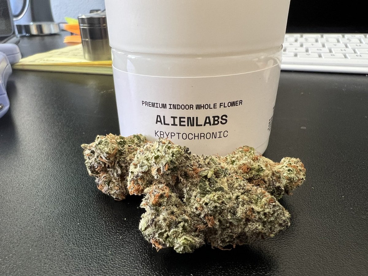 JMHessDesign's tweet photo. Nothing like a victory Sunday w some Alien Labs “Kryptochronic to ease my severe arthritis and hip implant pain I deal with everyday. BTW - my AFC South champs hat came in!!! #DUUUVAL  #Alienlabs #Trulieve #Kryptochronic https://t.co/S7lSaH76An