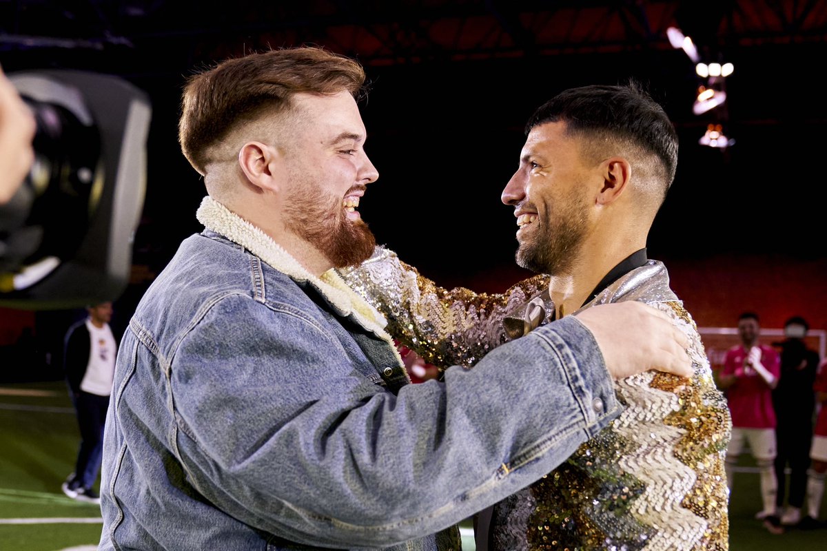 IbaiLlanos's tweet image. Te quiero amigo @aguerosergiokun ❤️❤️