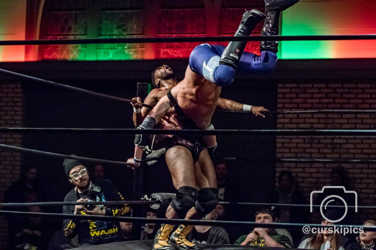 CurskiPics's tweet photo. At @timebombpro Thursday, @hopper2017 and @frontmanjah tear up the second match

#connorhopkins #jahc #timebombpro #holidayahhell #wrestling #prowrestling #independentwrestling #fargo #northdakota #sanctuaryeventcenter #sports #photography #sportsphotography #pentax https://t.co/ht5lm4g0Ri