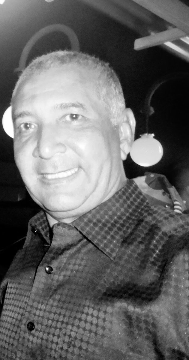 soysamuelg's tweet photo. Las energías de la noche de ayer, me han dejado en blanco y negro. Trato de entender aún.

#energia #enfocado #trabajo #focus #energy #workeando #winner #segvlifestyle #lifestyle #actitud #actitude https://t.co/lMQB3x0ROM