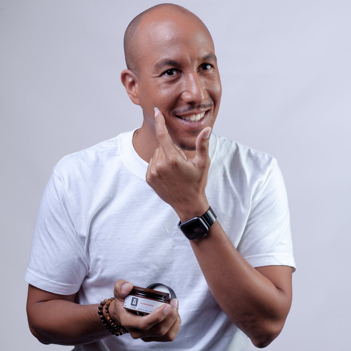 hellokaeme's tweet image. Kaeme's Sunkissed #Shea Souffle isn't just for ladies! 🤠 Men, enjoy its natural goodness 🌱 to give your skin a soft, glowing touch ✨ #SkincareForAll 🙌

__
kaeme.com/shop/
_

#hellokaeme #sheabutter #blacksoap #madeinghana #skincare #beauty #homedecor