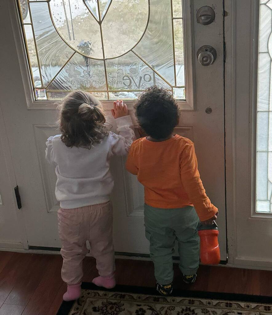 TwoDelawareDads's tweet photo. KIds must be lookin for something!!! Pizza 🍕 coming shortly lol. #Dadventures #FosterDads #InstantFamily #Room4More #followourjourney #fathers #fostercareadoption #gaydadswithkids #gaydads #adventure #family #familia  #mytwodads #gaydads #gayswithkids #dadsofinstagram #sames… https://t.co/ptykUuXQ8s