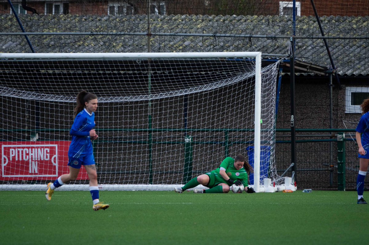 JCBVideo's tweet photo. @CharlMcElr0y ⚽️💙🧤 https://t.co/7oXhokcKHW