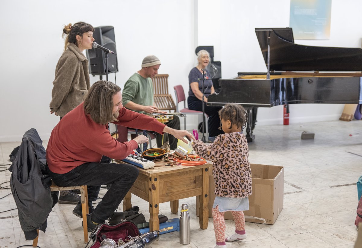 Saturday 22nd (2pm matinee): This Friendship is Sailing + Ali Robertson (solo)

cafeoto.co.uk/events/matinee…