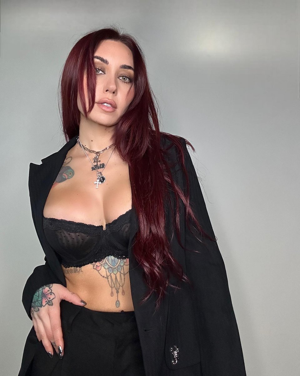 disturbiaco's tweet photo. I know what you're thinking - but don't worry... I don't bite 🩸

https://t.co/FxFqdF17aY

📸@jessie_loft_

#disturbiaclothing #altfashion #darkfeed #alternative #alt #alternativefeed https://t.co/YNRKMNWyLV