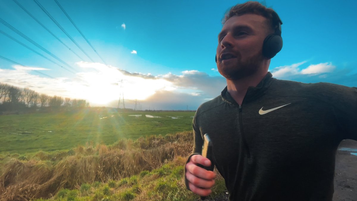 matthghtn's tweet photo. A much less cinematic vlog but one full of plot developments... Week 2, lets go! https://t.co/5efwikxxXb https://t.co/UmmH2FUBsp