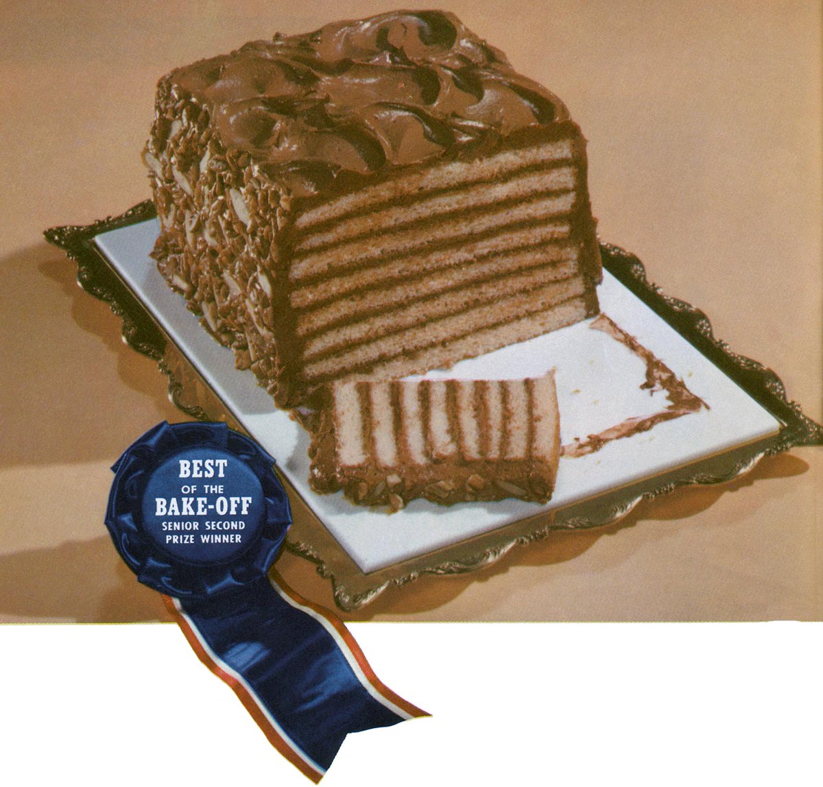 ChuckHumbertson's tweet photo. #Empire #Torte is one of the best #cakes you'll ever taste. Here's the #recipe from Pillsbury's 10th Bake-Off #cookbook. Take a l👀k. 👇
#Apple #Books link: https://t.co/Cs4UjzKJMV
#food #cooking #baking #desserts #sweeta #goodeats #chocolate #eat #fresh #homemade #homecooking https://t.co/37Rdvg8Qvb