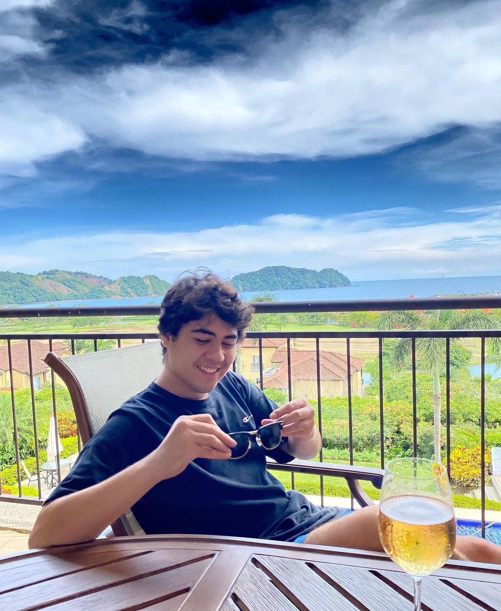 RodezelUpdates's tweet photo. — Hoy nos despedimos de una persona increíble como sólo lo supo ser Jaime. Gracias por habernos permitido entrar a tu vida, por todos los buenos momentos y el cariño que le diste a la comunidad. Jamás te vamos a olvidar Jaime, descansa en paz 🕊️💙 https://t.co/0mQeRHn7ZB