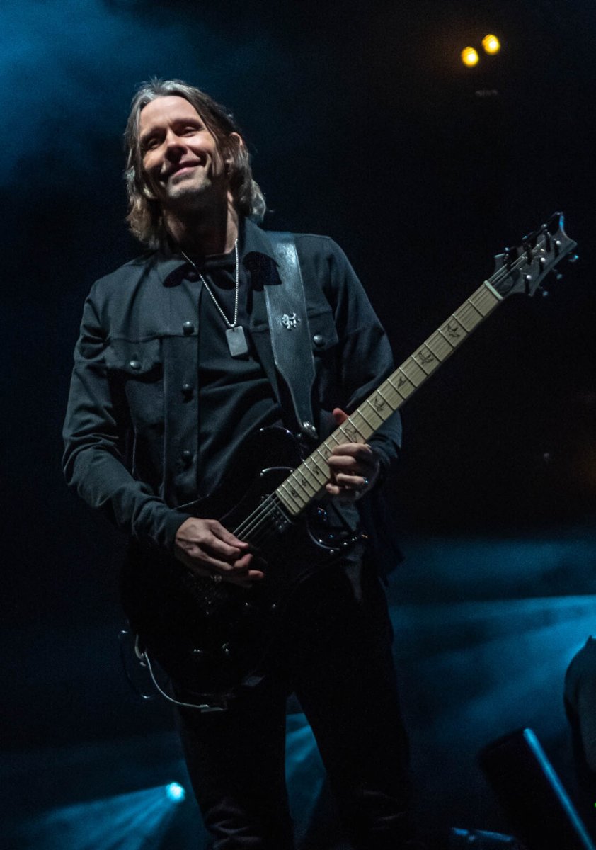 MKennedyBelgium's tweet photo. Pic of the day 💖
#MylesKennedy at Resorts World Arena in Birmingham by
© Two Finger Media 💥
@mnprmagazine
December 11 , 2022
#AlterBridge #PawnsAndKingsTour #birmingham #picoftheday https://t.co/r0Dy3qKE68