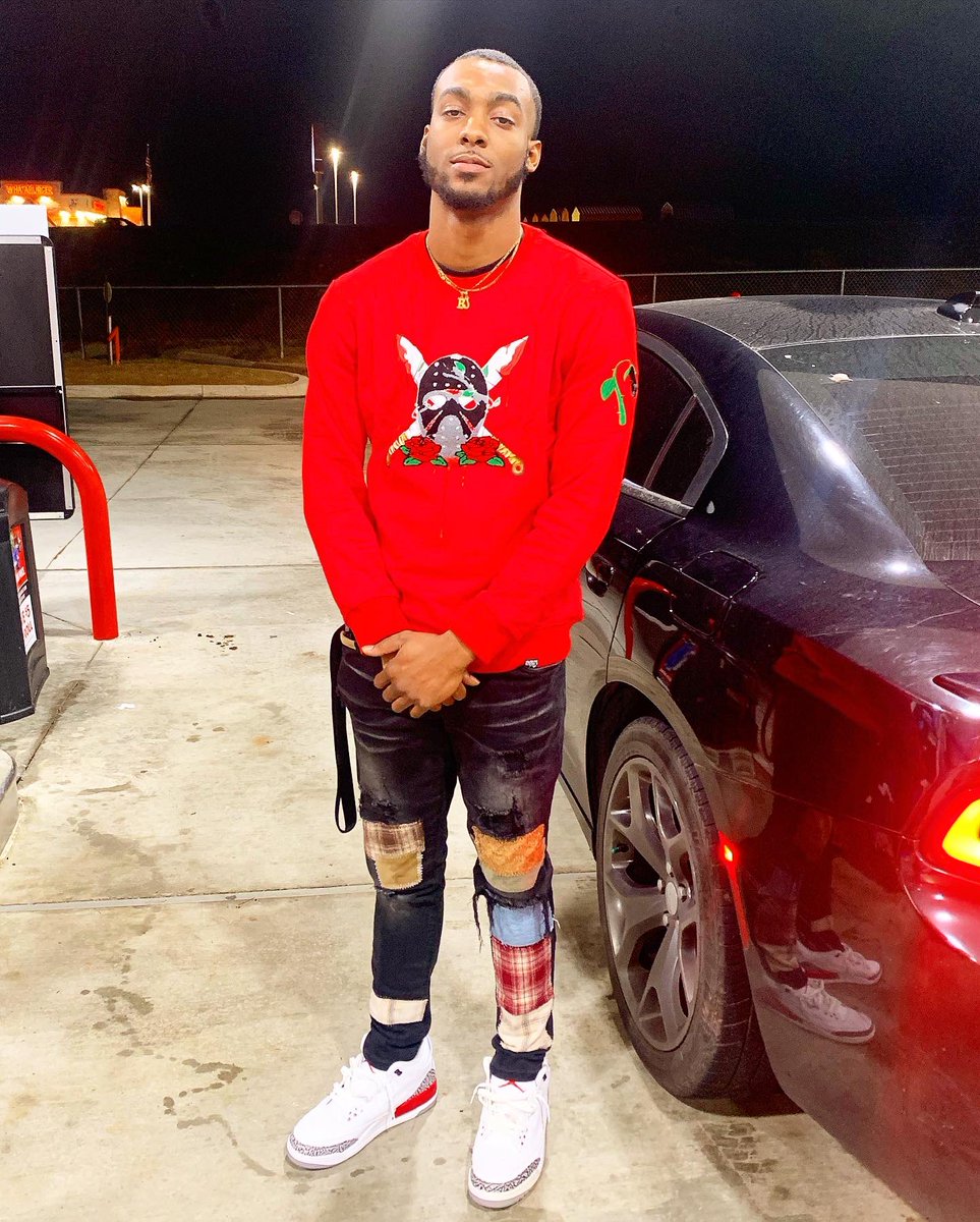 nolimitbandgang's tweet photo. I ain’t missing no bread, I’ll be there in a jiffy. I’m trying to get it off so I front him what he bought. 🎸 #1Luv #RipBigG #LLNoLimit #FreeKeith #FreeHenn https://t.co/fC9nUCWWQA