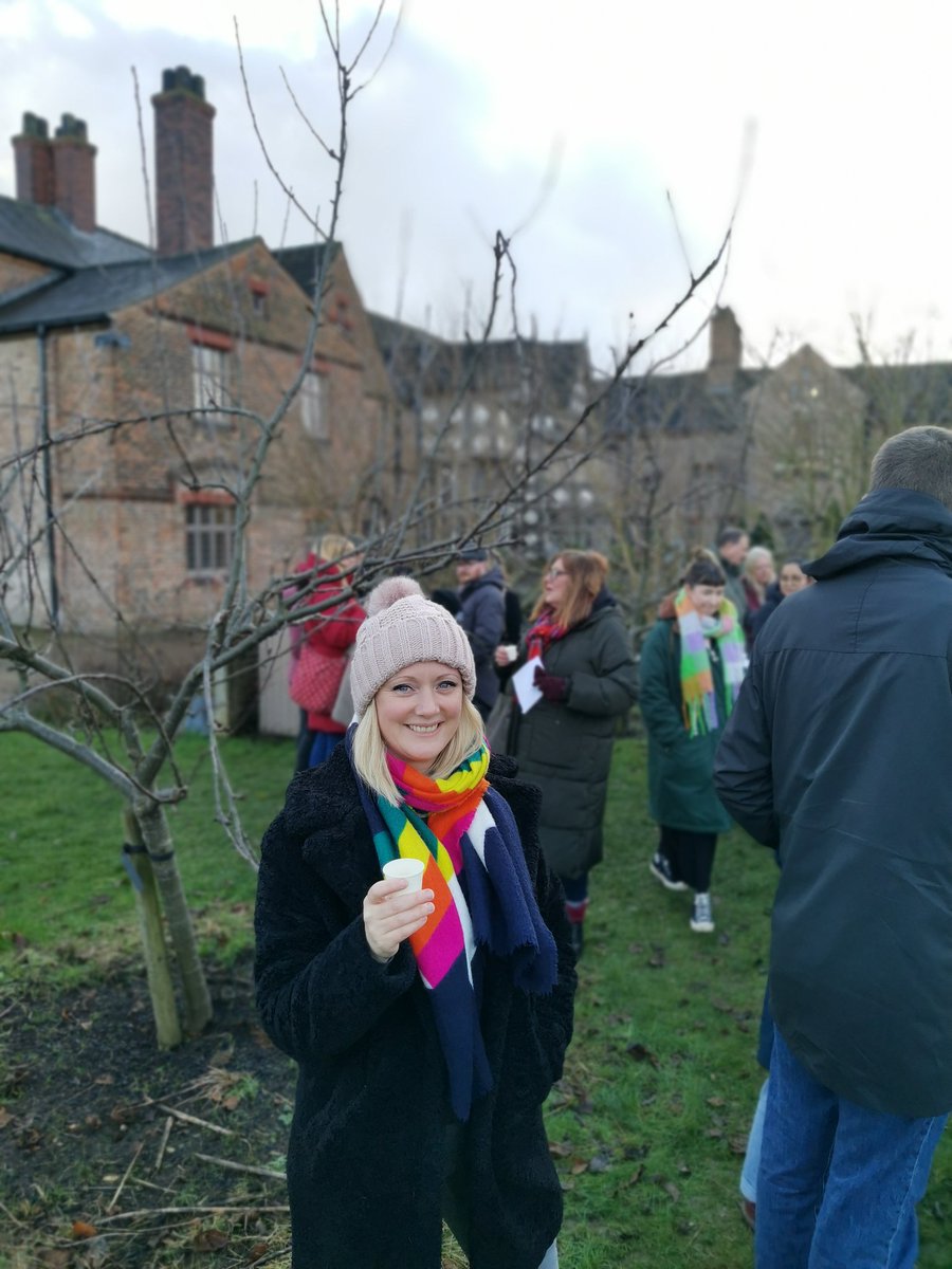 Spent a lovely afternoon #Wassailing @OrdsallHall, and checking out the bathing facilities! (the kids loved all the #Tudor dressing up boxes too). #hiddengem #wassail #apples #daysoutwithkids