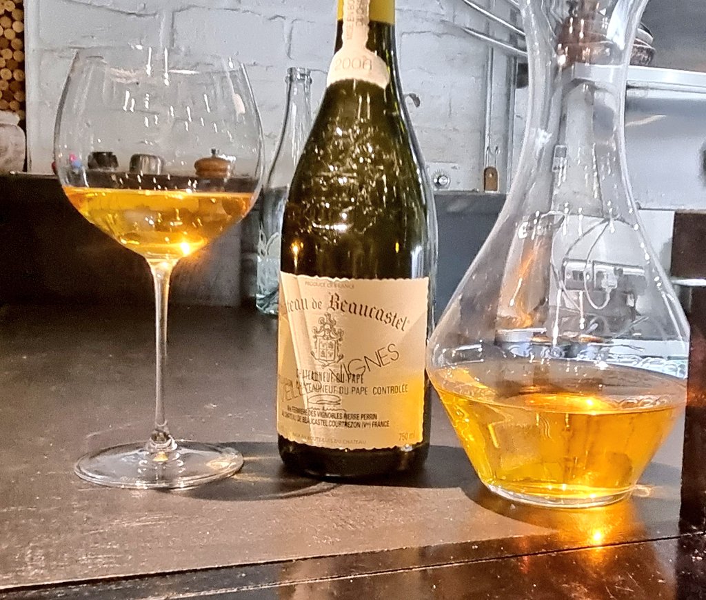 The white was a perfect 2006 Chateau de Beaucastel Chateauneuf-du-Pape Blanc Cuvée Roussanne vieilles vignes. Check that colour! Complex nose, beeswax, nuts,toast,fig then onto peach and honey. Viscous on the palate with minerals and caramelised tropical fruit. Stunning.
