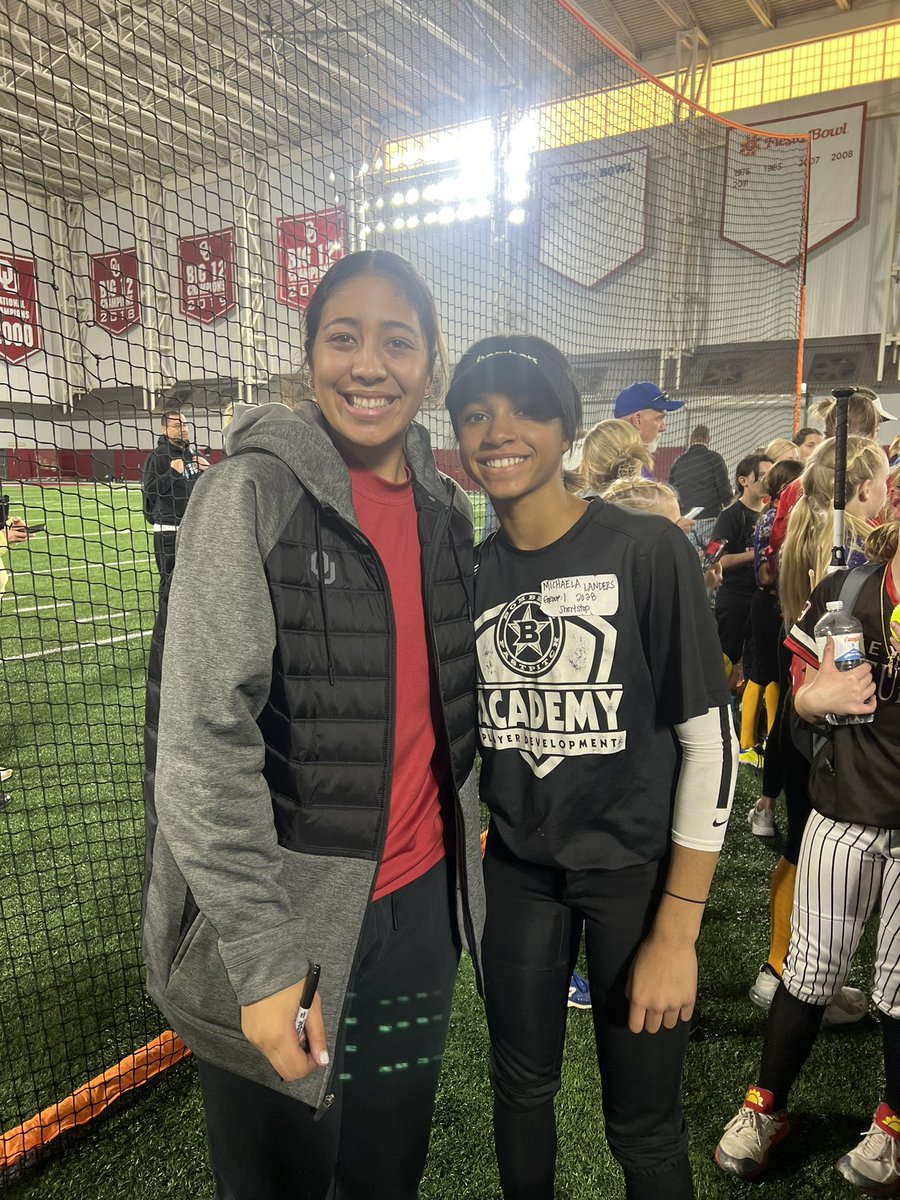 MichaelaAkera's tweet photo. Had an amazing time at the OU camp! @OU_Softball @bombers14uGold @LegacyLegendsS1 @CoastRecruits @SBRRetweets @D1Softball @D1Uncommitted @ondecksoftball #AllGasNoBreaks #Bethebestversionofyou #grind https://t.co/1xol87470G