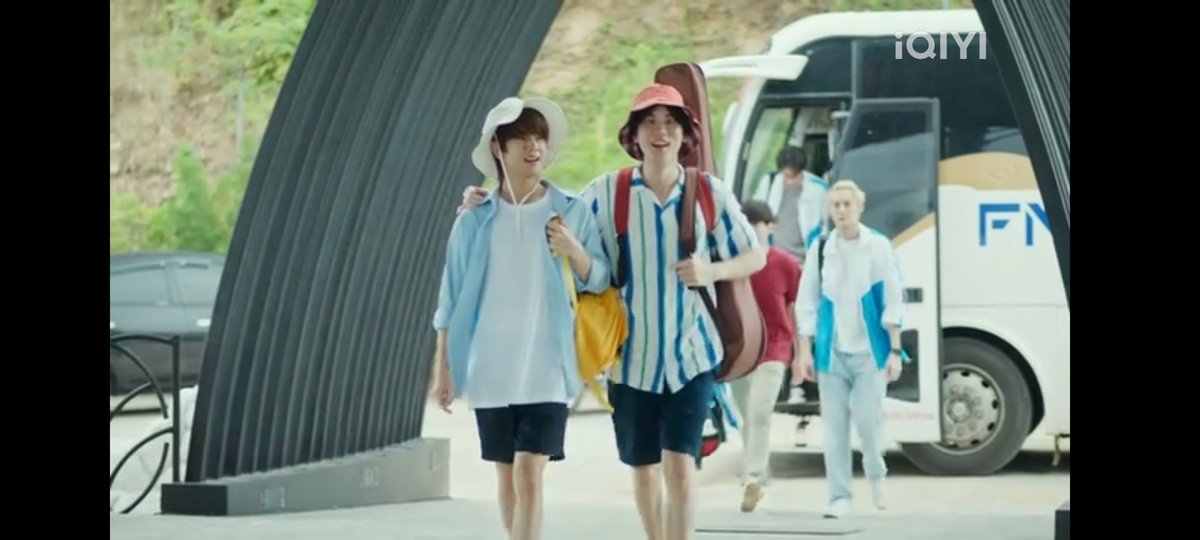 The fact that they're using the same shirts as UWMA and these babies look exactly the same as before- THEY'RE VAMPIRES FOR SURE! 😳😭
#BetweenUsEP10 

UWMA                                             BUTS