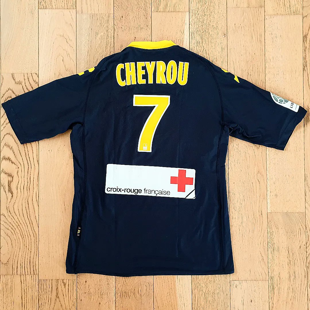 maillotsfcn's tweet photo. Maillot porté par Bruno Cheyrou lors du match Grenoble - FC Nantes le 4 mars 2011
#fcnantes #fcn #maillot #maillotfoot #maillotporté #matchworn #cheyrou #brunocheyrou #kappa @FCNantes https://t.co/XAJFk7OREx