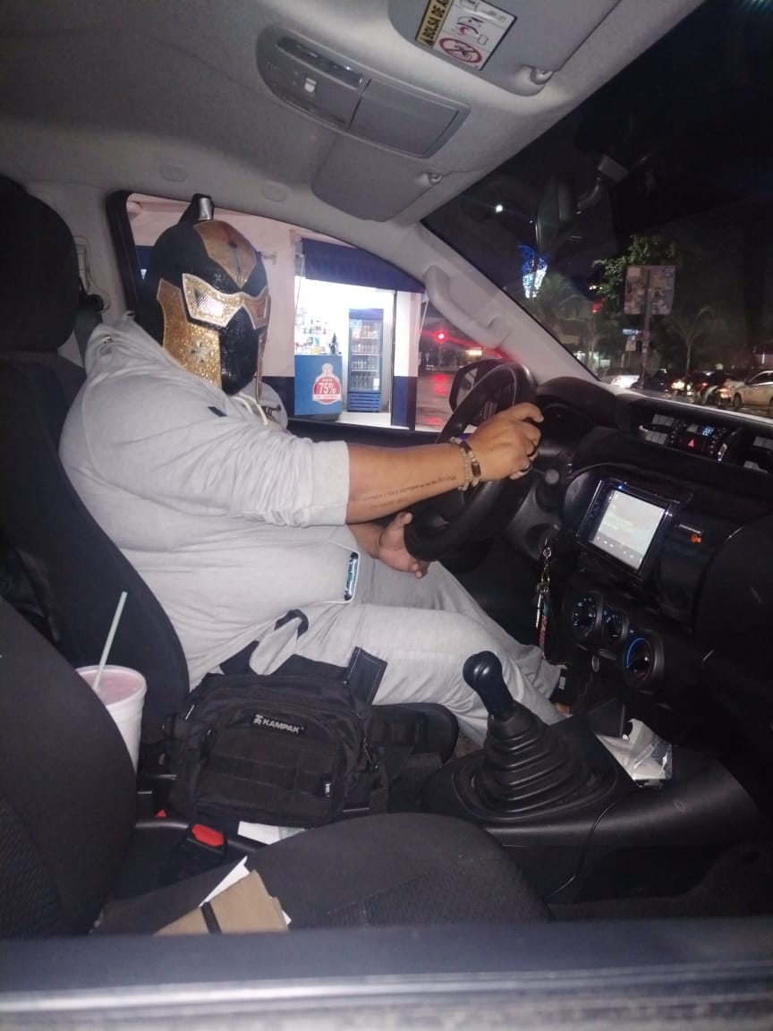 MegadolonteThe's tweet photo. Rodando por la ciudad ja ja ja ja. https://t.co/gp35dAmW9f