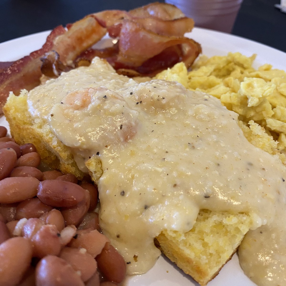 AnEatery's tweet photo. Brunch at Rudy's at Larkin Golf Club
.
.
#letseat #breakfastfirst #supportlocal https://t.co/YPnTKgPqK2