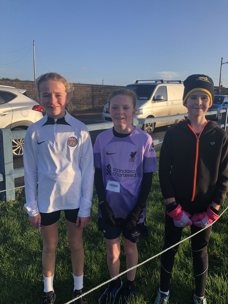 Girl power @cobhjnrparkrun this morning, well done to Nessa, Sarah and Nell the first 3 finishers.