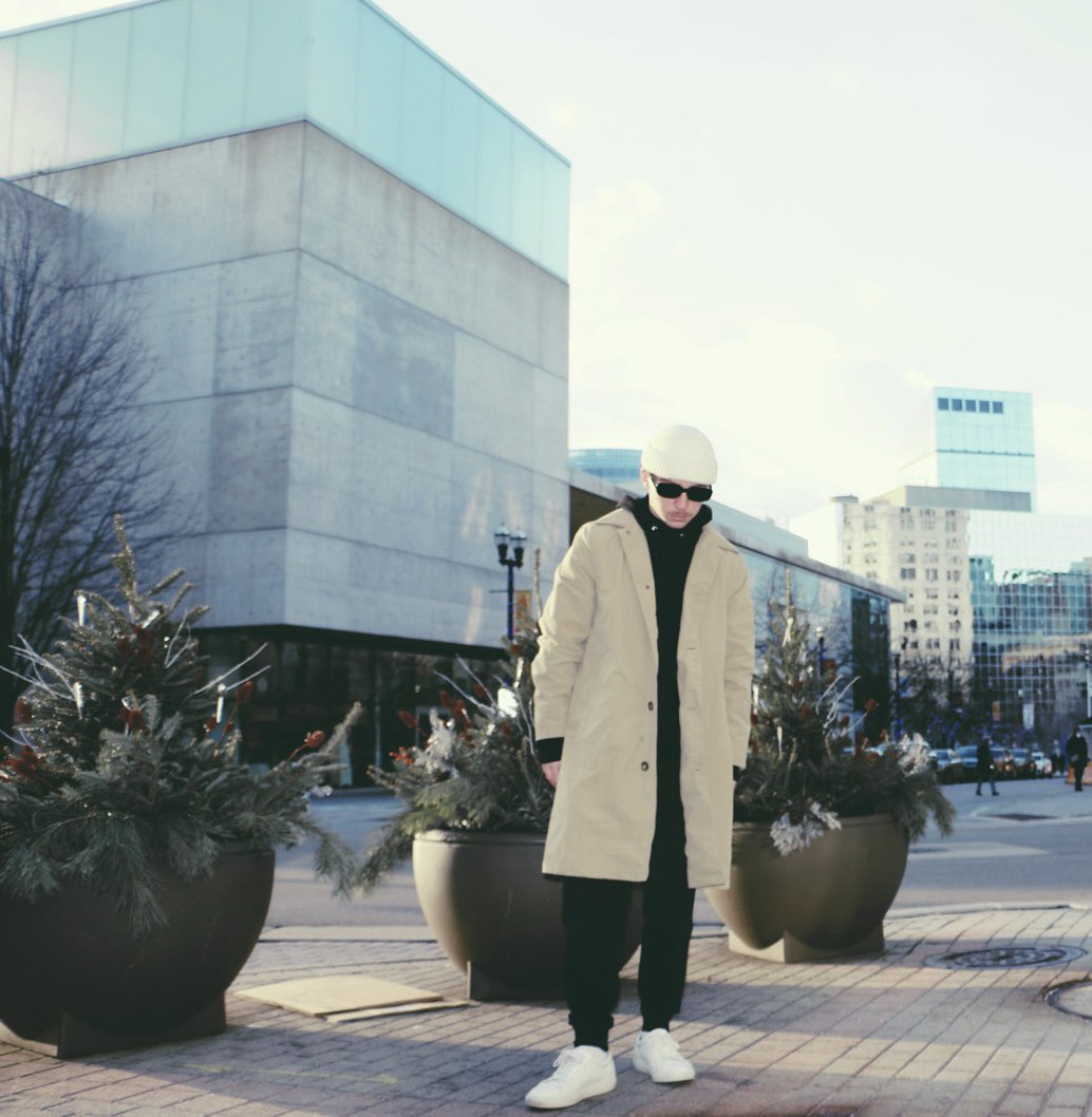 SaintTheBoy's tweet photo. Antisocial, Socialite. https://t.co/ntZjgoaJ6A