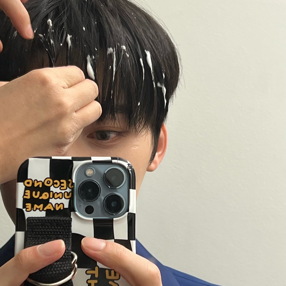 KeonheeBR's tweet photo. 15.01.23 🌟 weverse ㅡ Keonhee fez um post!

🐰: Tem nuvens flutuando na minha cabeça a 🖤💙☁

#건희 #keonhee #oneus #원어스 https://t.co/S2aK2MEvyj