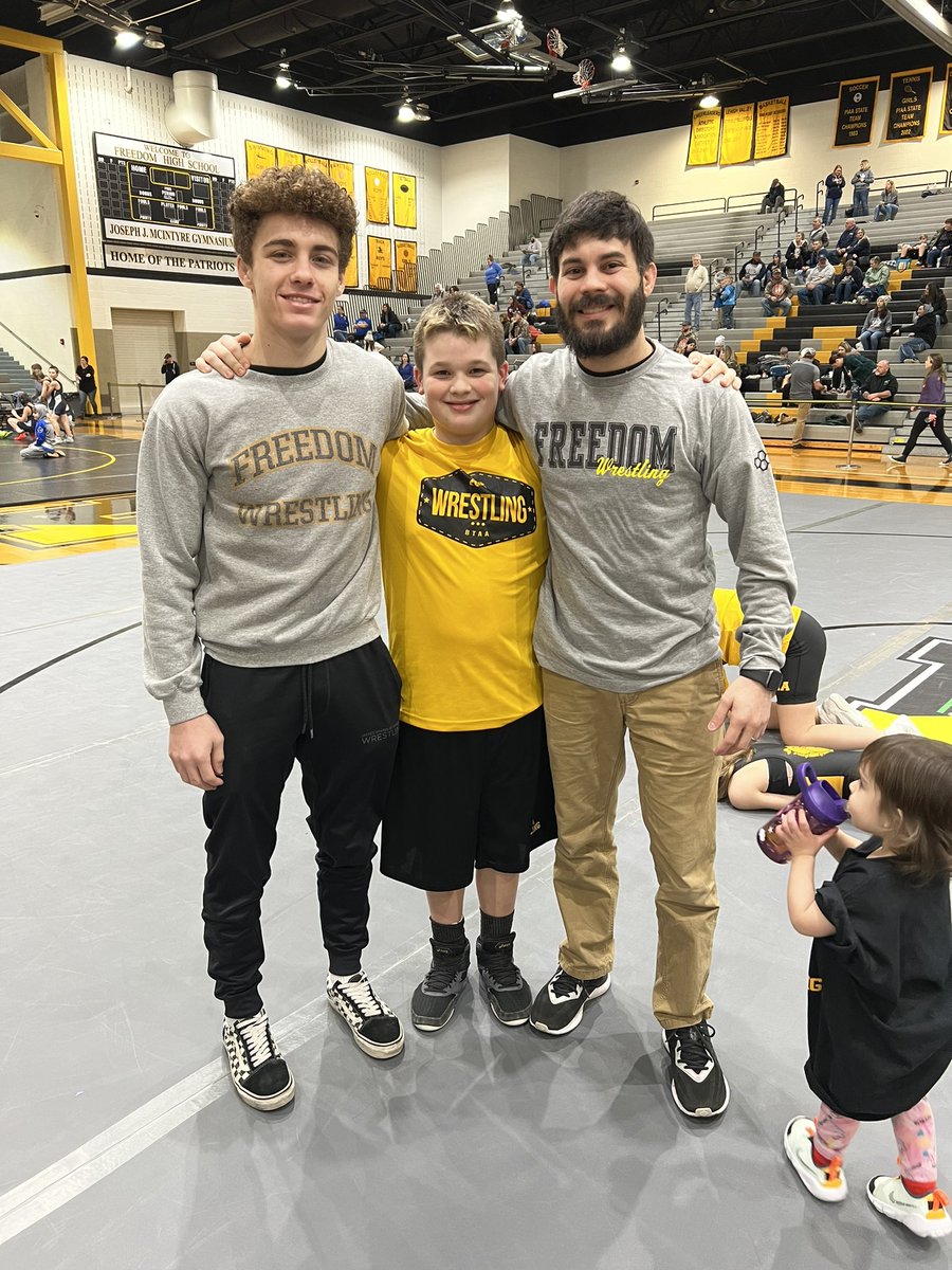 Got to see some great wrestling today from our youth program as they took on <a href="/NazWrestling/">Nazareth Wrestling</a> so excited for the future! <a href="/cj_horvath04/">cj horvath</a> got an email from a wrestler to come watch him and was there all day to cheer on the team! #bulldogs #FuturePates #FreedomFamily #BuiltByBethlehem