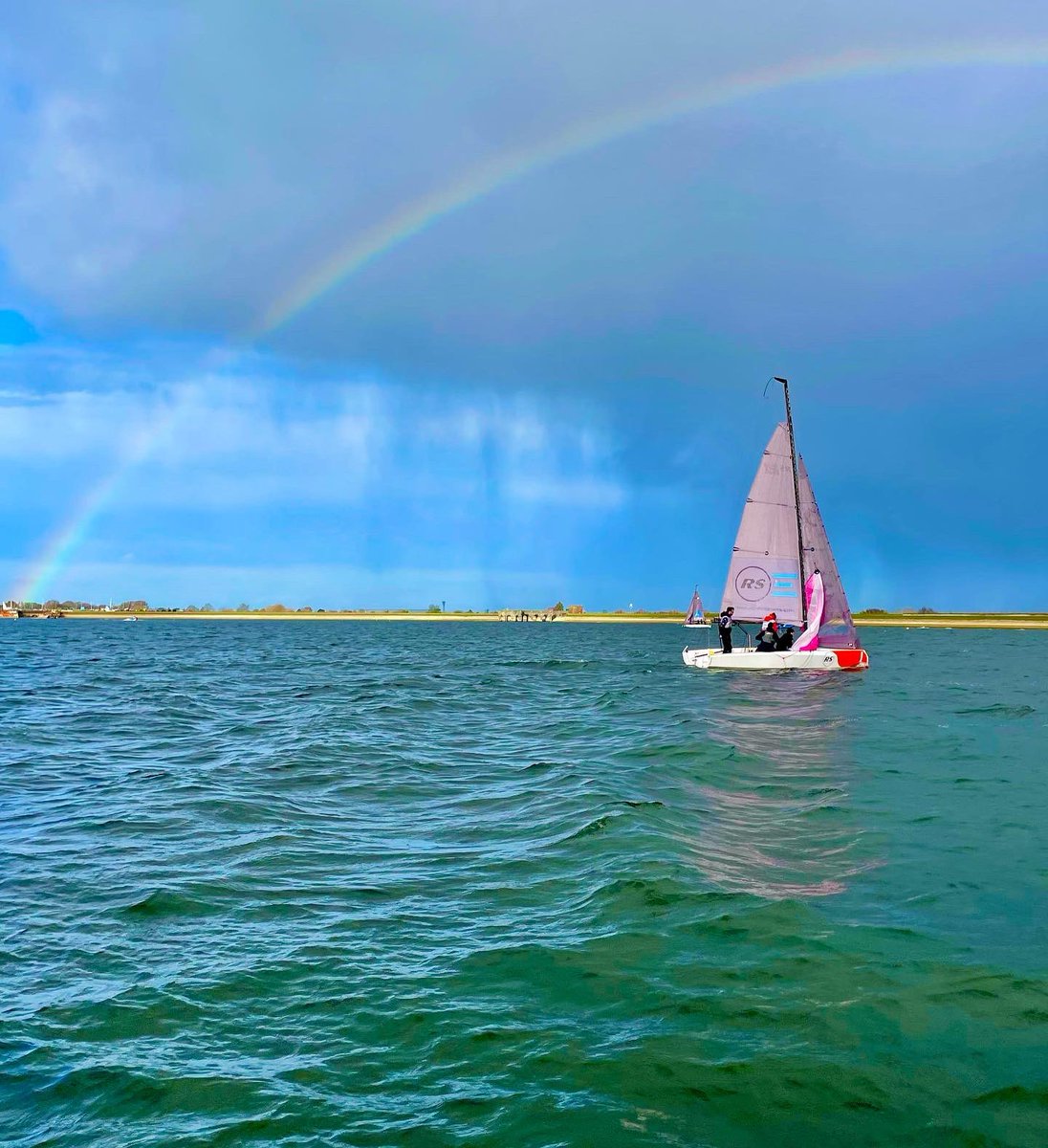 AlanBaser's tweet image. Umpiring the National Match Racing Qualifier this weekend at QMSC was a very cold affair😅