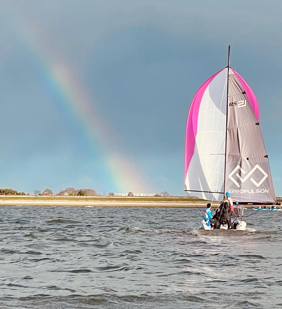 AlanBaser's tweet image. Umpiring the National Match Racing Qualifier this weekend at QMSC was a very cold affair😅