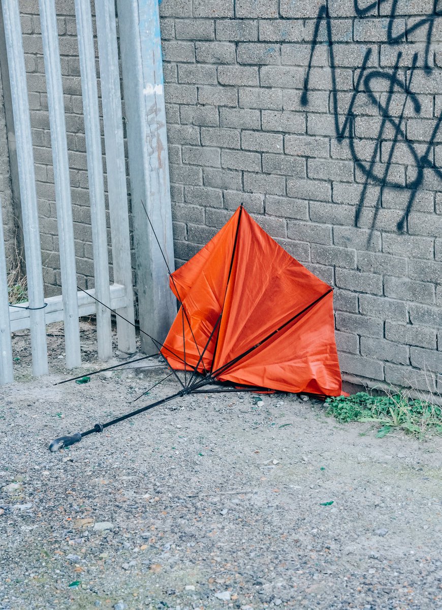 human_required's tweet photo. Buy some stuff use it for a bit discard it #streetphotography #mundane https://t.co/6qRMVX1WPk